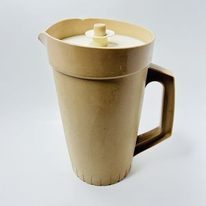 Retro 70’s Tupperware Jug With Suction Lid (working) Cream PK